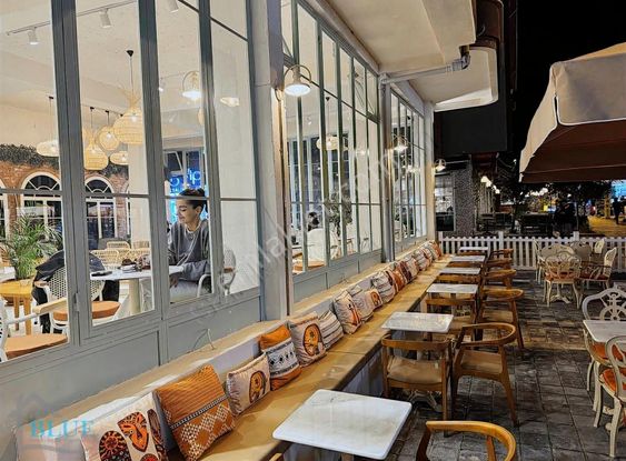 Blue Emlak'tan Devren Kiralık Waffle&kafe