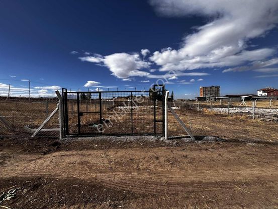 Talas Kamber Hobi Bahçesi 460 M2 Tel Örgüsü Çekili Kapısı Takılı