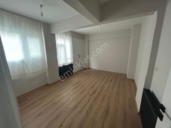 Asal Gayrimenkulden Kiralık 2+1 Daire