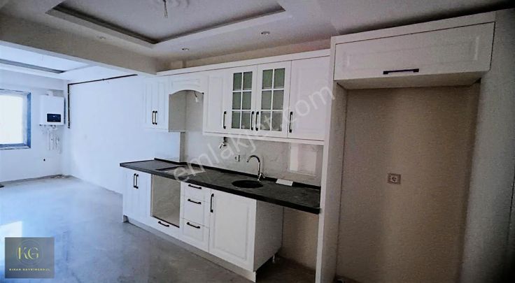 Manisa Yunusemre Muradiyede Satılık 1+1 Sıfır Daire