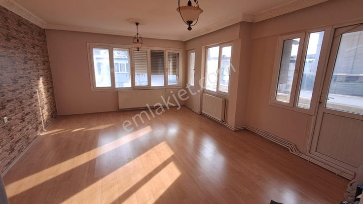 Sahibinden Kiralık 3+1 Daire Metroya 50 Metre