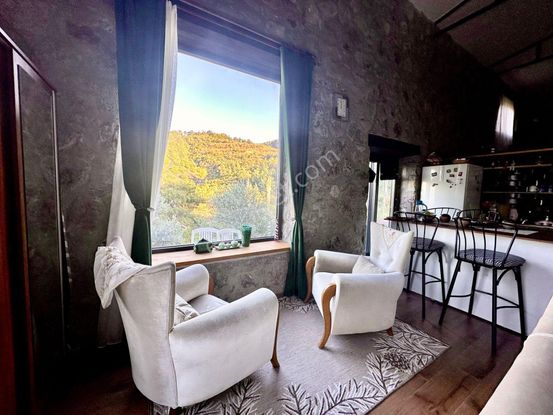 Kemalpaşa Armutlu’da Satılık Arazi Ve Taş Ev