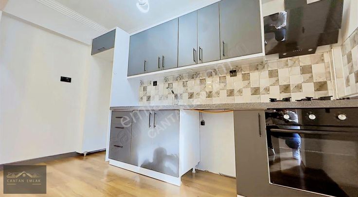 Cantan Emlaktan Akçay'da 3+1 Geniş Cam Balkonlu Lüks Daire