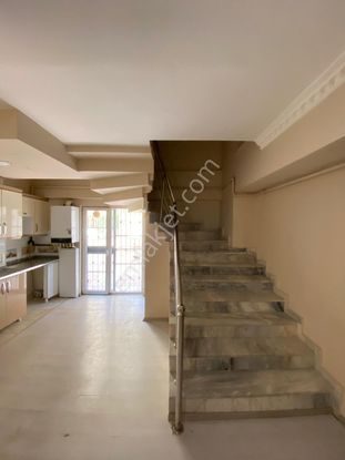 Alipaşa Mahallesinde Satılık 2+1 Geniş Dublex Daire