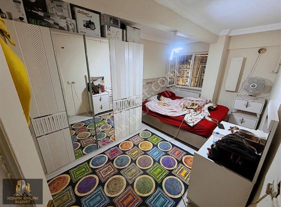 Konak Emlak'tan Satılık 2+1 100m² Masrafsız 15m² Hisseli B.katı