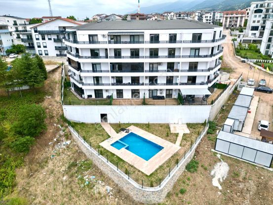 Deniz Manzaralı Bahçeli Havuzlu 3+1 Bahçe Dubleksi Fırsat