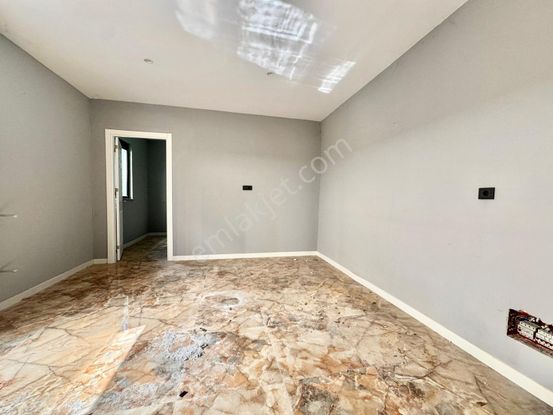 Asmalı Evlerde Merkezi Konumda Sıfır 1+1