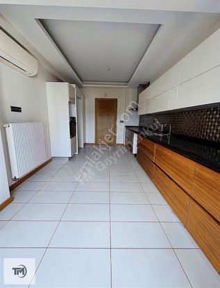 Hastane Önü / Cadde Üzeri Lüx 3+1 Geniş Daire