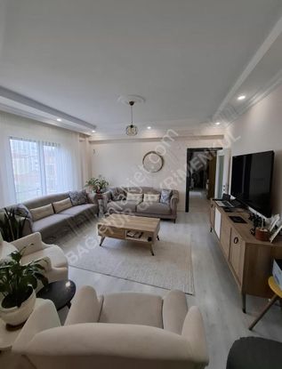 Çarşı Merkezde Satılık 4+2 Dublex