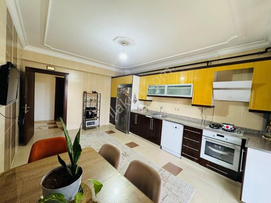 Üç Kuyularda Bu Fiyata Bu Büyüklükte Daire Yok! Acil Satılık 2+1 120 M2 Daire!