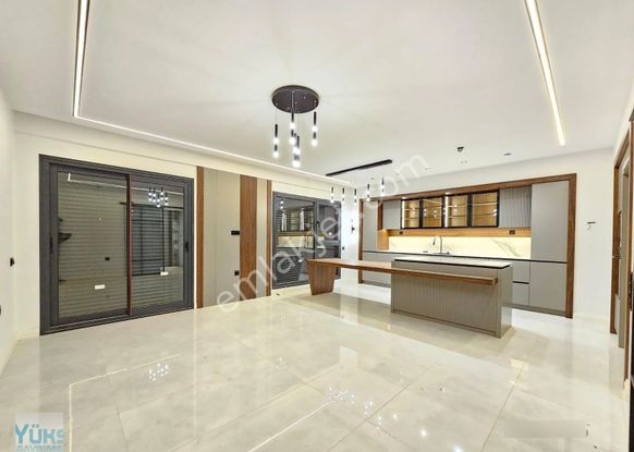 Denizli 1200 Evler De 4+1 240 M2 Havuzlu Site İçinde Akıllı Ev Sistemli Konsept Daireler