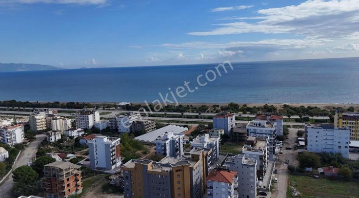 07 Truva Emlaktan Finike Sahilde Satılık Geniş 1+1 Satılık Daire