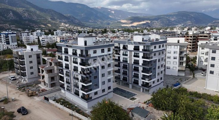 07 Truva Emlaktan Finike Sahilde Satılık Lüks 2+1 Daire