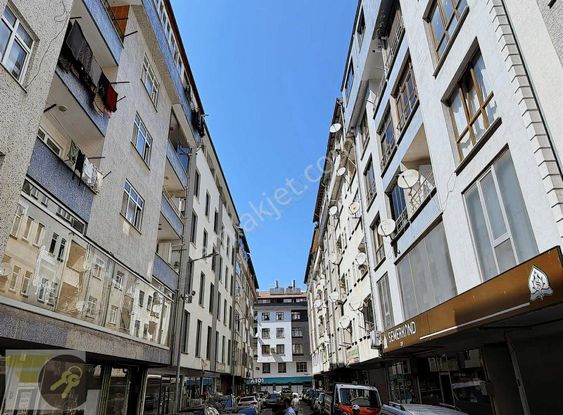 *of Gayrimenkul* İlçe Merkezinde 3+1 130m2 Fırsat Daire