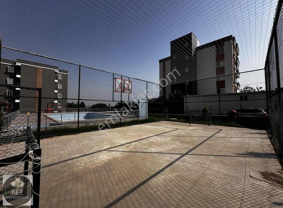 Bee'den Site İçerisnde Müstakil Tadında Geniş 3+1