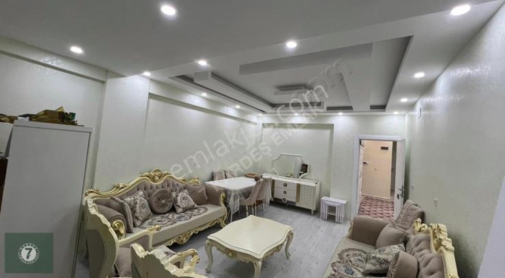 7 Kardeş Emlak'tan Site İçerisinde Satılık 3+1