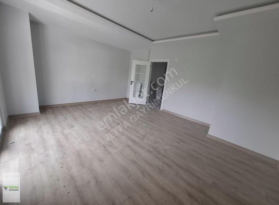 Çayırova Aksede Satılık 3+1 Ters Dublex Veffa Gayrimenkulden