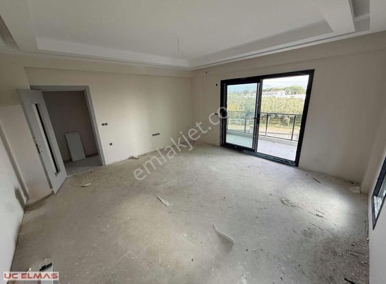 Üç Elmastan 3+1 Müthiş Havuzlu Site İçinde Satılık Sıfır Daire