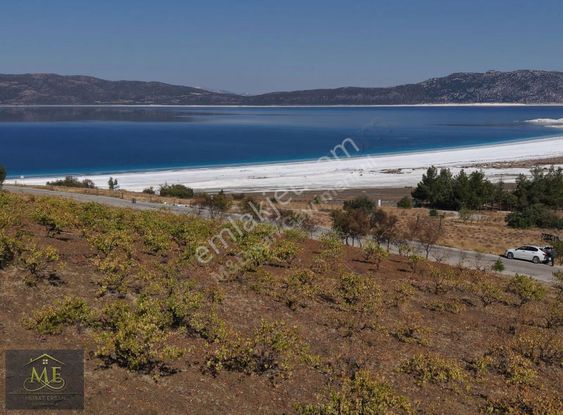 Salda Gölü'ne 100 Metre Sit Alanı Değil .ana Yola Cephe.