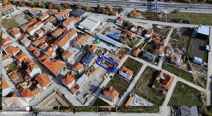 Şarhöyük Mah. 411 M2 Anayol Yakını Satılık Arsa