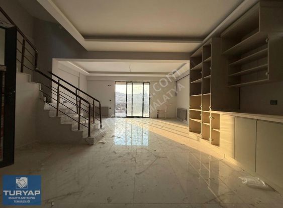 Turyap Metropol'den Çamurlu Mah. Satılık Lüks Villa