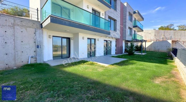 Bodrum Adabükü Plaj Kullanımlı 2+1 Geniş Bahçeli Daire