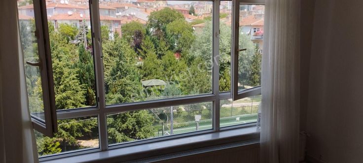 Sahibinden Sahibinden, Boş, Yapılı, Katta, Kentsel Dönüşüm Sahasında, Metroya Yürüme Mesafesinde, Merkezde,