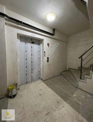 Bayram Yeri Civarı Satılık Geniş Daire Kervan Emlak