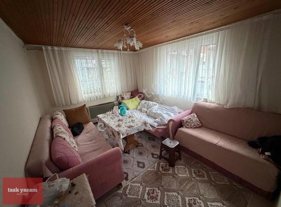 Yatırımlık 172 M2 Arsa Üzerine Satılık Fırsat Müstakil Ev