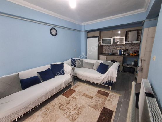 Karasu Da Havuz Cepheli Devamlı Kiralık 2+1 Daire