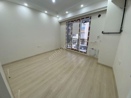 Lidya Emlak'tan 2+1 65m2 Sıfır Y.giriş Göl Kenarı Kiralık Daire