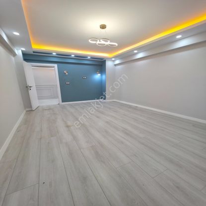 Yuvakurdan Kapaklı Yunus Emre Mh 2+1 Lüks Yüksek Giriş %80 Kredi