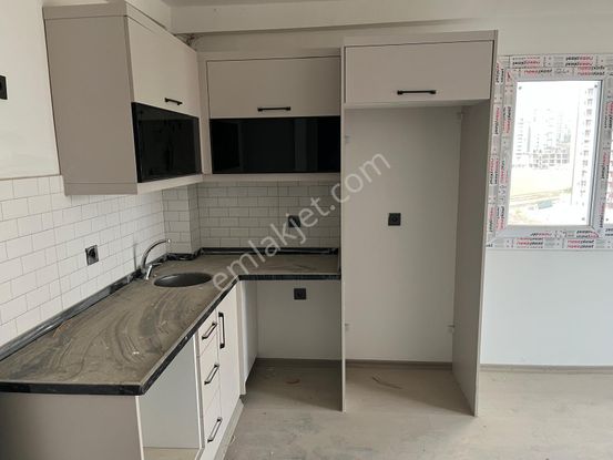 Gültepe Mahallesinde 1+1 Satılık Daire