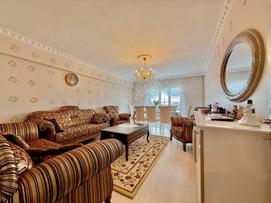 Pursaklar Mehmet Zengin Emlak'tan Asansörlü 3.kat 4+1 Yunus Emre Mah. Ful Yapılı Dubleks