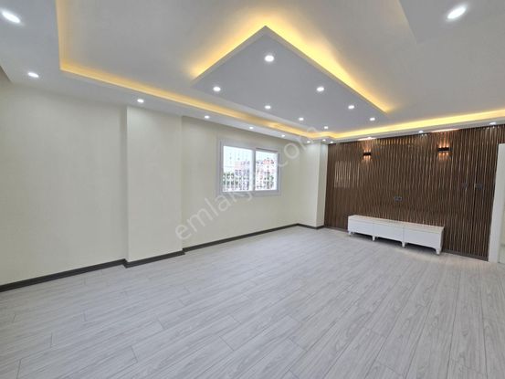 Hastaneler Kavşağı Civ Düşük Katlı Full Yapılı Kaçmaz 3+1 Daire