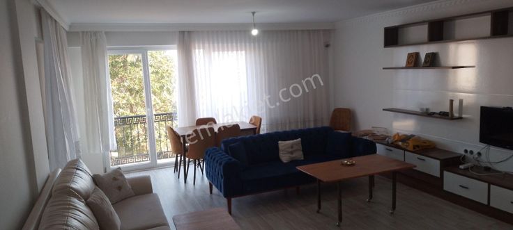 Trabzon Pelitli Mahallesinde Satılık 190 Mkare Eşyalı Daire