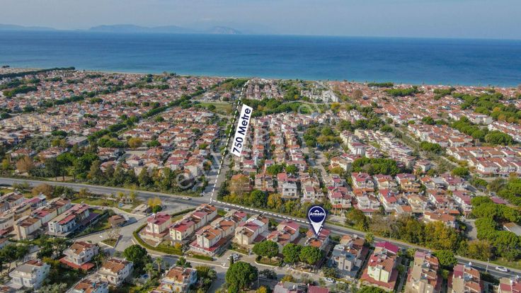 Kuşadası Sahilinde Satılık 4+1 Tripleks Yazlık