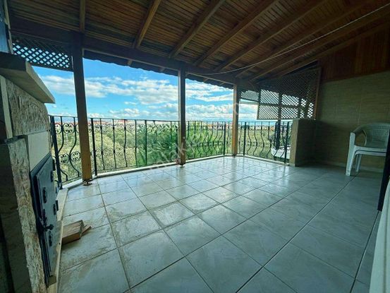 Uytundan Akçay-güre Arasında Denize 400 Metre 3+1 Satılık Villa