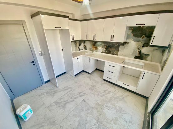 Olcaysu'dan Ayrı Mutfak , Ön Cephe ,sıfır 2+1 Daire!