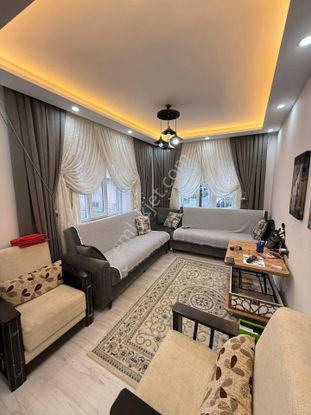 Nazilli Aydoğdu Mahallesinde Merkezi Lokasyonda Satılık 2+1 Ayrı Mutfak Daire