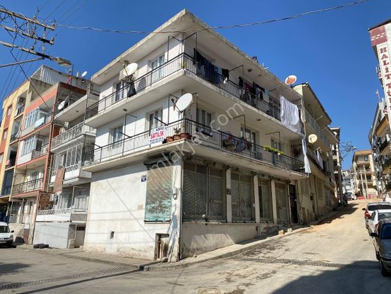 Yeşilyurt Refet Bele Mah.komple Satılık Bina