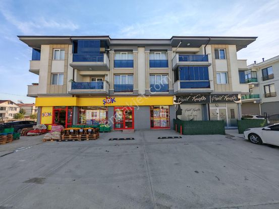 Remax Mavi'den Arifiye Fatih Mah.merkezi Konumda 3+1 Satılık