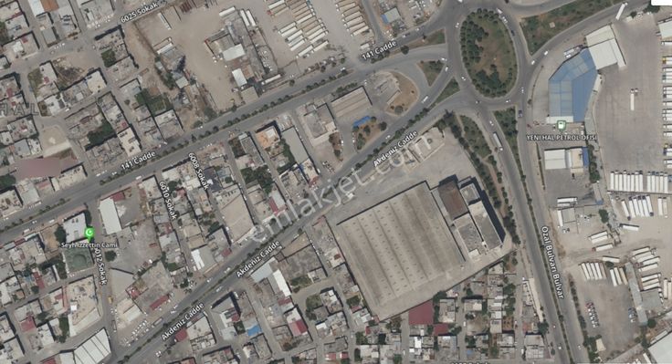 Akdeniz Hal Mahallesi Komple Bina Dört Daire