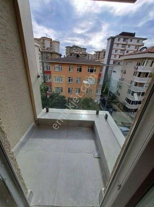 Boş... Sıfır Binada Balkonlu Hemen Oturulacak 2+1 Fırsat Daire