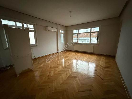 Kızılay Cad 2+1 Klimalı Çift Balkonlu 100m² Masrafsız 3üncü Kat