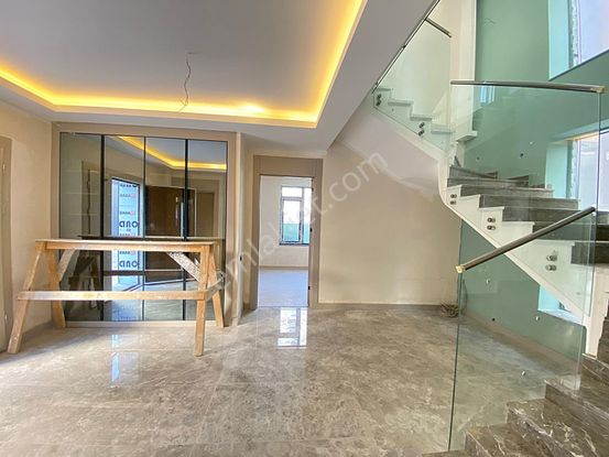 Bağlıca Da Satılık 5+1 Villa