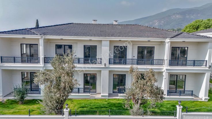 Mahmut İşler'den Güre'de Satılık Bahçeli 1+1 Sıfır Daire