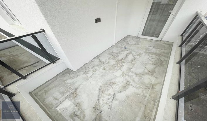 Ayaş-sincan Yolu Üzerinde Oturuma Hazır Kira Getirisi Yüksek 2+1