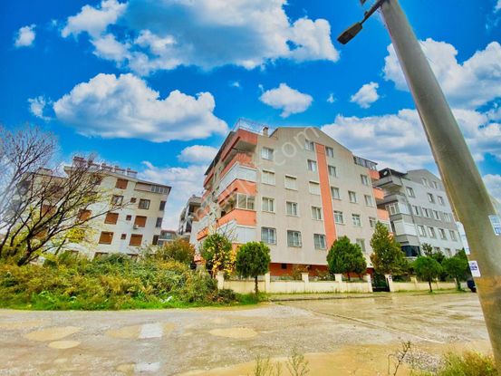 Aktif'ten Akçay'da Çift Mutfaklı Ve Çift Banyolu Ön Cephe 3+1 Daire