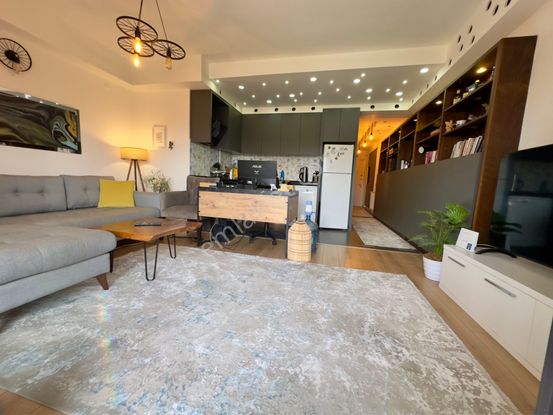 Kuşadası Kadınlar Denizinde Deniz Manzaralı 1+1 Daire